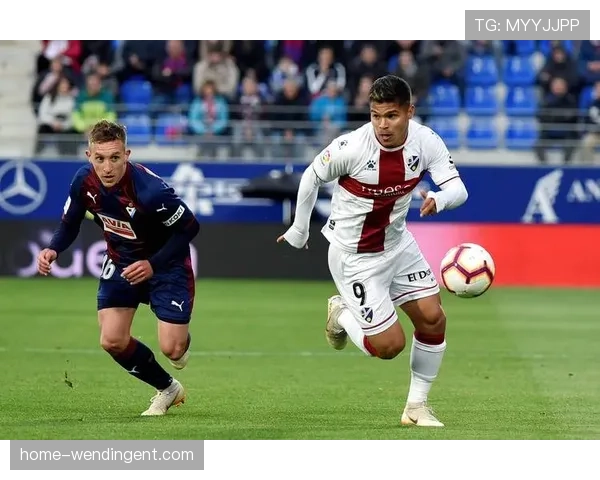 西甲焦点大战穆尼斯执法塞维利亚主场迎战巴塞罗那引发热议