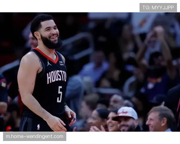 火箭积极寻求新援范弗利特伤情推动球队战术新变化